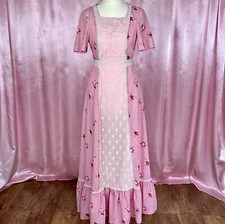 Vintage 1970s Pink & Cream