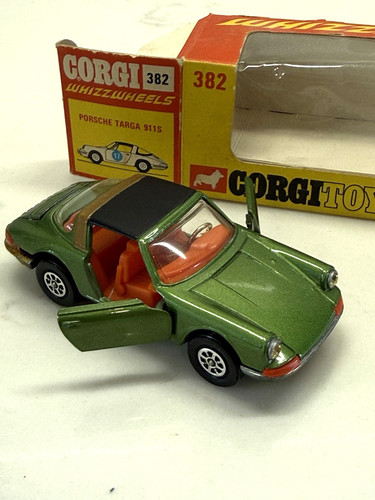 Corgi toys 382 porsche targa - corgi,