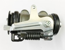 Rear of Rear Wheel Cylinder