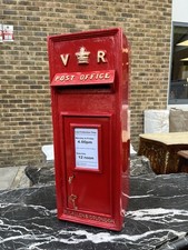 Quality Reproduction VR (Victoria Regina) Red Cast Iron Post Box 25 x 29 x 67cm