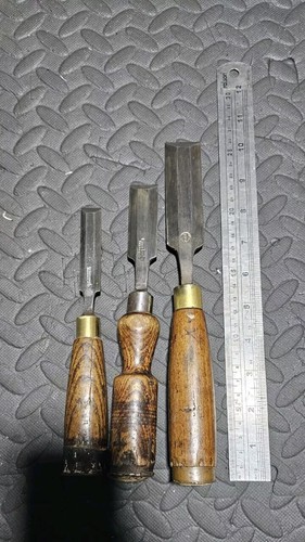 Vintage wood chisels lot of - lot,