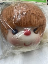 VTG Darice 50018 Yellow Yarn