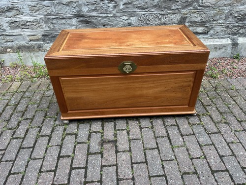 Vintage oriental camphor wood - oriental,
