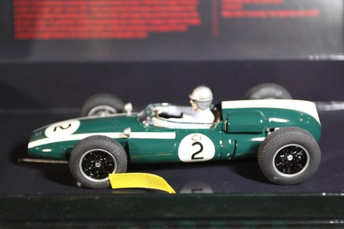 Scalextric slot car 32 - scalextric,