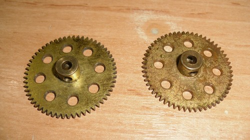 Meccano two spur gear tooth - spur, 57