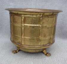 Vintage Brass metal claw footed  planter by Peerage England indoor outdoor