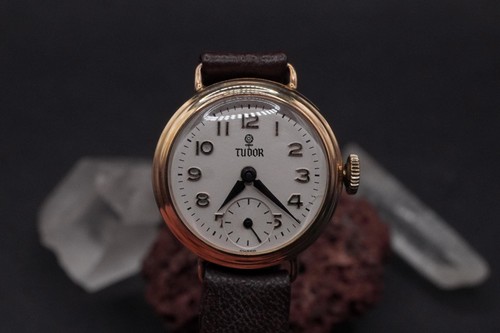 1950 solid 9ct gold 23mm - 9ct,