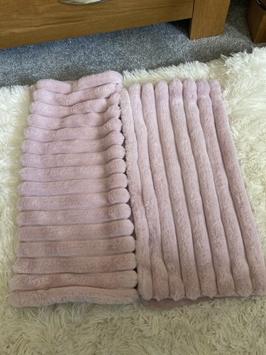 Pink fluffy cushion covers - 2,