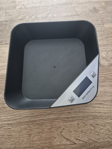 Digital puppy weighing scales - puppy,