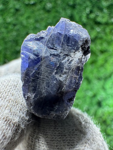 Lovely tanzanite crystal with - lovely,