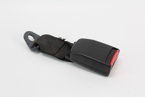 Rear seat belt fastening - rear,