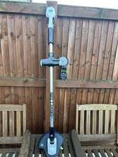 Gtech GT50 Grass Trimmer Lightweight Cordless Strimmer & Bush Cutter Working