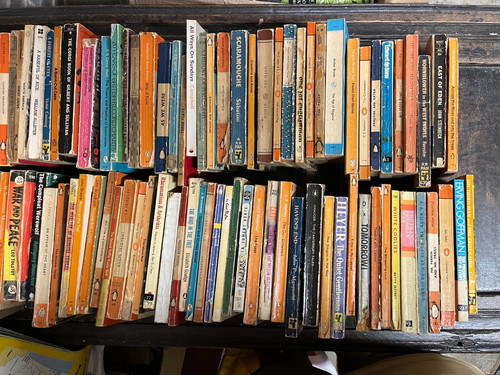 81x vintage paperback books - 81x,