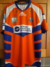Halifax Panthers small adult away rugby league shirt.