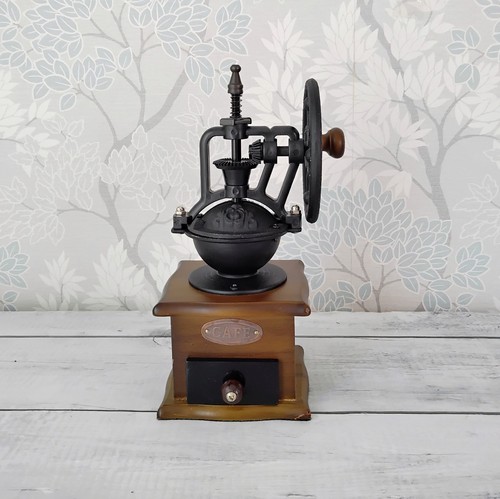 Antique style cast metal - cast,