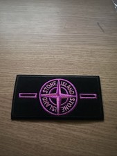 Stone Island Purple badge + 2 buttons New sent by  royal mail 48