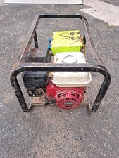 PRAMAC E4000 3KVA DUAL VOLTAGE HONDA GX2000 ENGINE PETROL GENERATOR 110v/240v