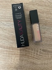 Huda Beauty  Fauxfilter
