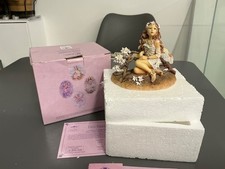 Leonardo Collection White