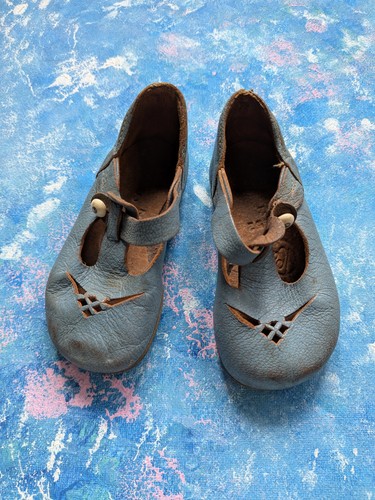 Vintage blue leather - vintage, mary