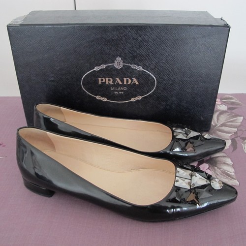 Stunning prada ladies shoes - prada,