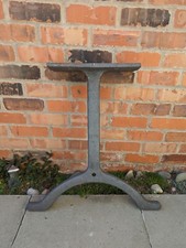 Wishbone industrial style - style, cast