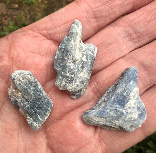 Blue kyanite crystal - 3,