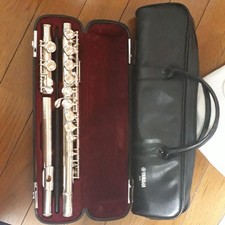 YAMAHA YFL-311II Flute Solid