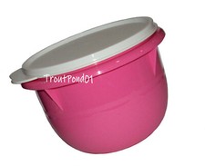 TUPPERWARE Mixing Bowl w/ Lid
