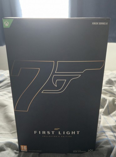 007 first light collector - 007, collector's