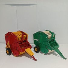 Britains Farm Round bailer x2