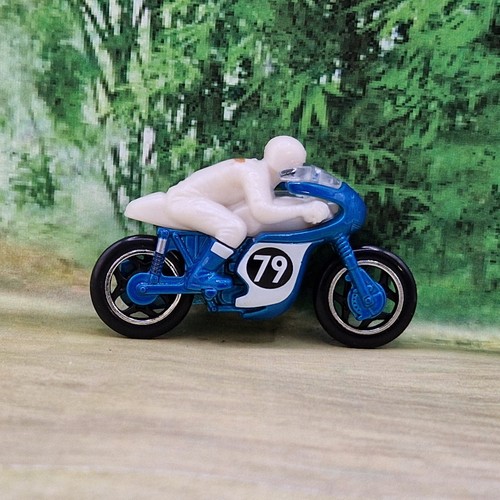 Hot wheels triumph - hot,