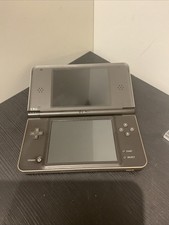 Nintendo DSi XL Handheld