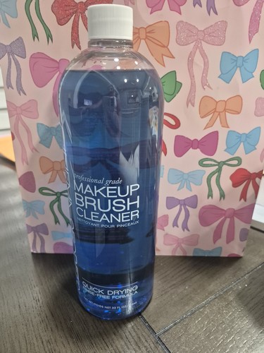 Cinema secrets brush - brush, cleaner