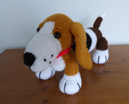 Hand knitted basset hound soft - hand,