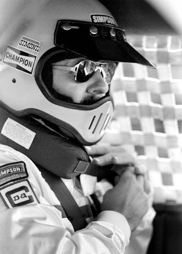 Tom sneva sits his - sneva,