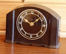 VINTAGE 20cm Smiths Bakelite