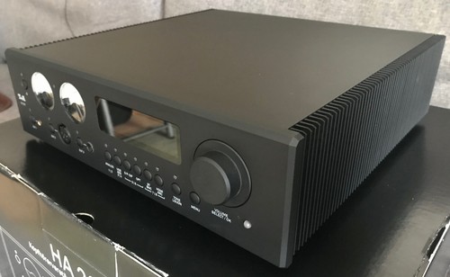 200 headphone amplifier - t+a, ha