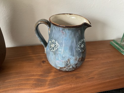 Blue stoneware milk cream - blue,