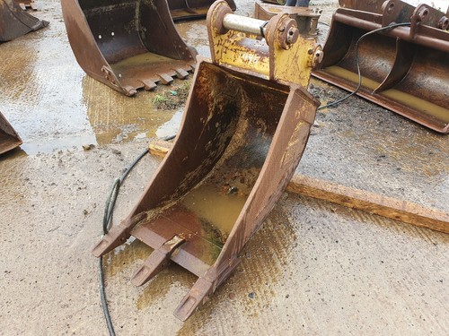 550mm excavator digging bucket - digging,