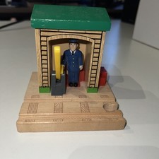 Thomas Wooden Railway CONDUCTOR SHED 5 for wooden train sets Sodor tank engine 