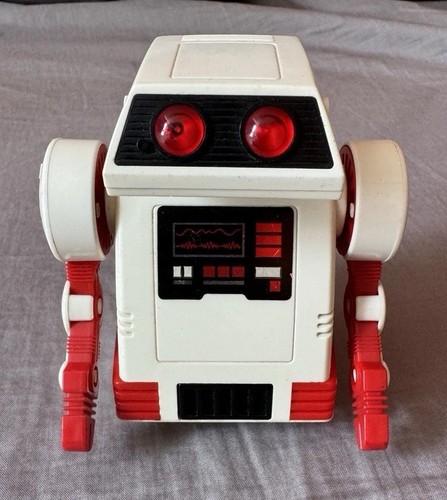 Vintage 1980 tomy flipbot - 1980, toy