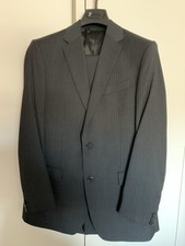 Brand New Versace Black Subtle Pin Stripe Suit Size 48 Regular Medium Wool Mix