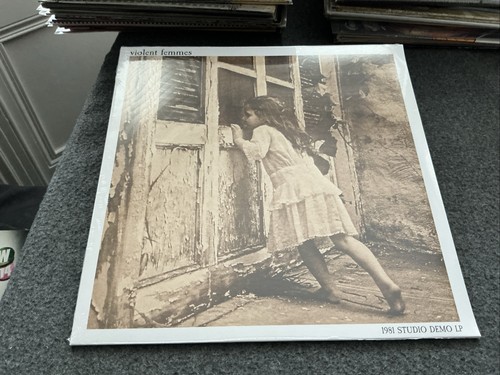 Violent femmes self titled - femmes, self-titled