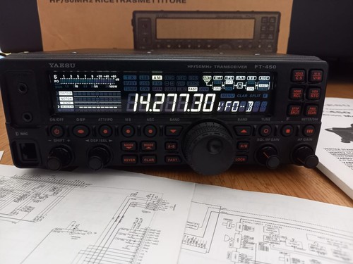 Yaesu 450at with built in - with,