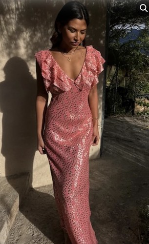 Never fully dressed - fully, gold