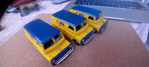 Corgi collector club 1990 - collector,