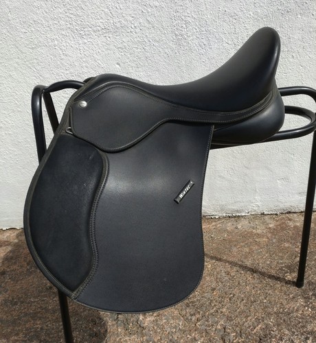 Black wintec 500 - 500, pony