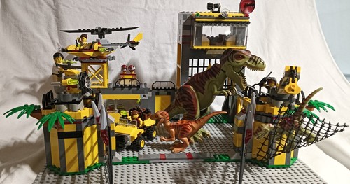 Lego dino defense - defense, hq