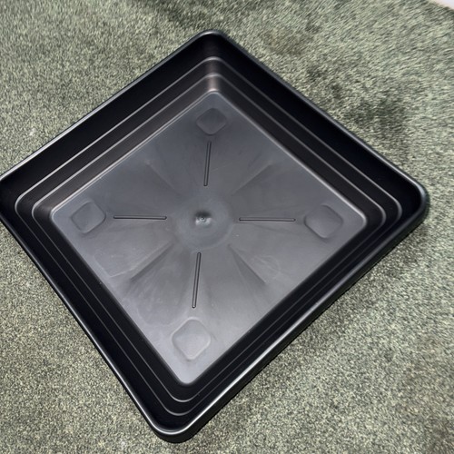 Square plant pot - saucer, black